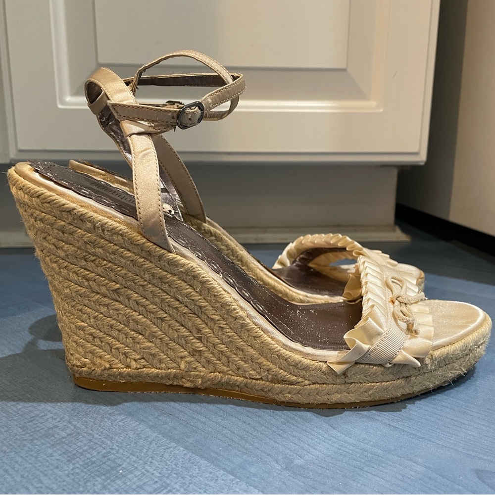 Boutique Nordstrom Size 11 Ivory Ruffle Fabric Braided Jute Wedge Heel Sandal